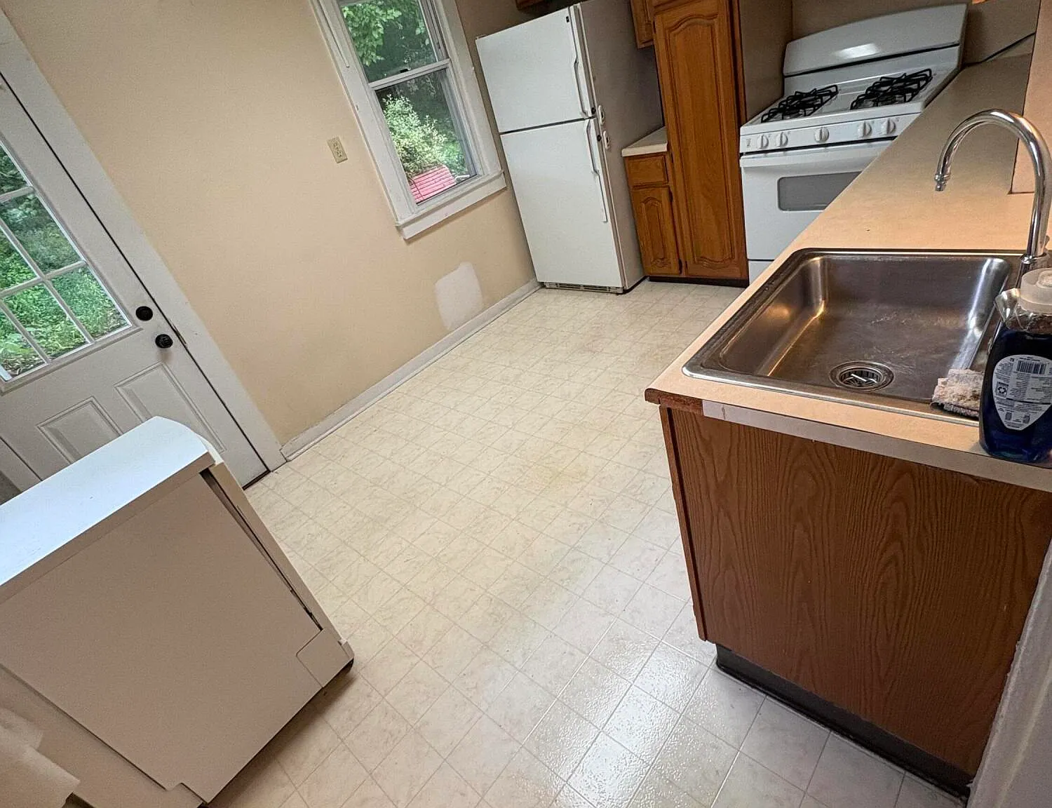 2 bed, 1.0 bath, 960 sqft, $1,325 — Photo 4