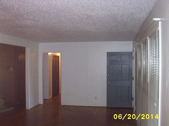 5th image of 701 Meadowridge Dr