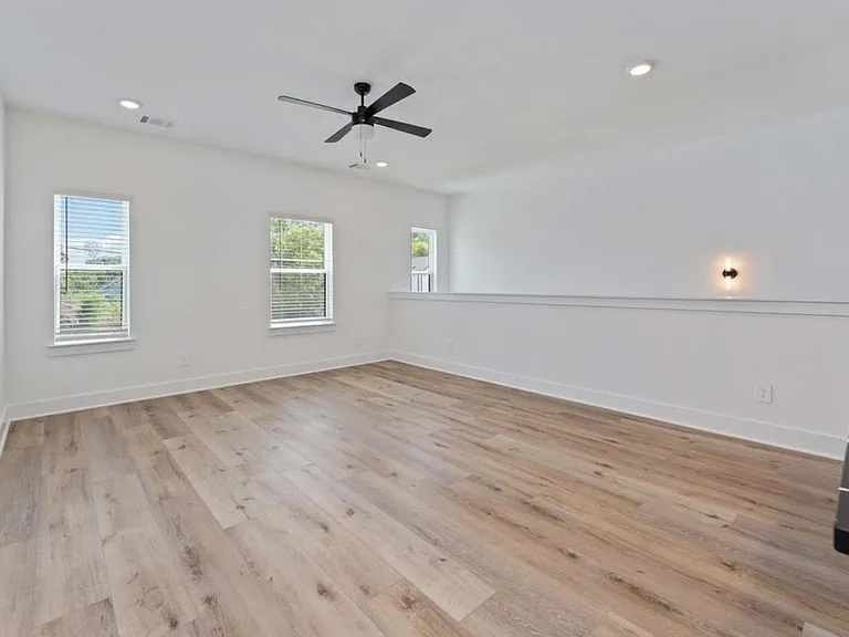 8023 Cora St #B — Photo 10
