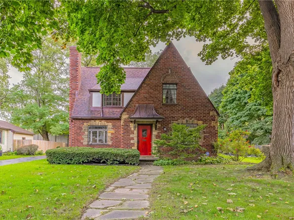 836 Hillside Ave, Rochester, NY 14618