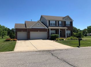 301 Crystal Ln, Fairview Heights, IL 62208