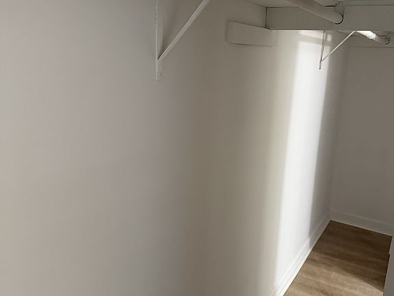4th image of 1645 Downs Dr APT 1