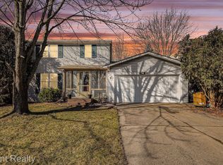788 Dressler Ln, Rochester Hills, MI 48307
