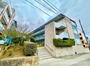7121 Linden Ave N APT 201, Seattle, WA 98103