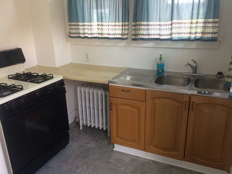 2416 Mount Troy Rd — Photo 4