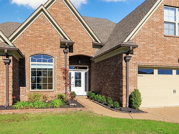4th image of 410 Fairoaks Dr
