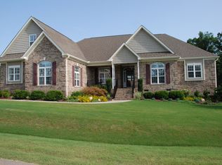 10 Summerglow Ct, Clayton, NC 27527