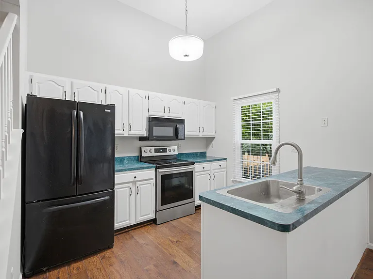 27 Ryan Ct — Photo 11