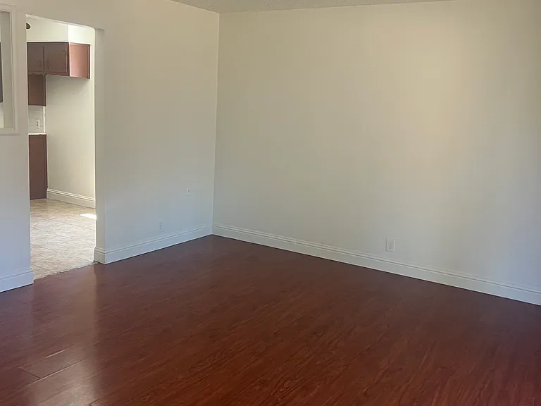 219 N Santa Rita St — Photo 3