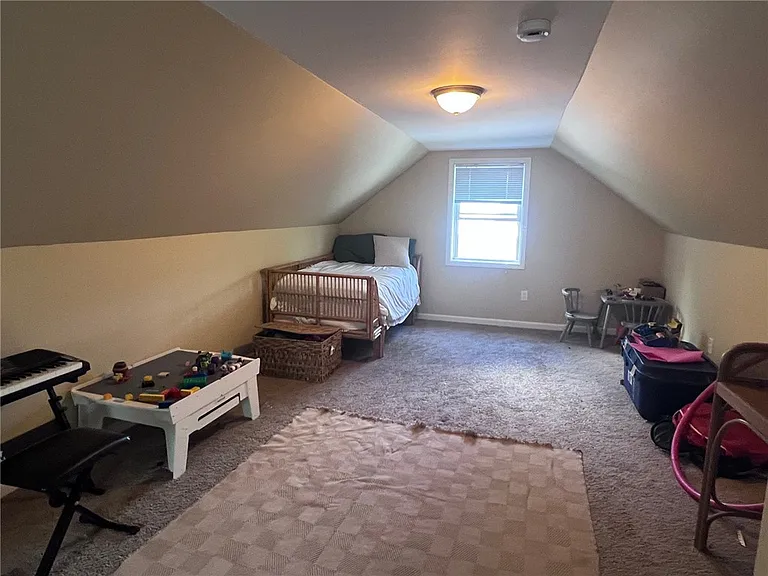 17 Pleasant View Dr — Photo 12