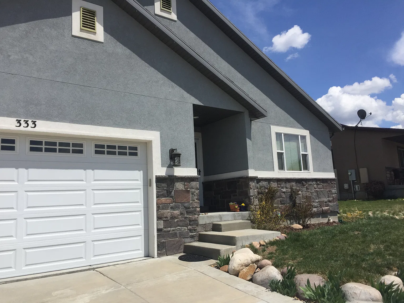 3 bed, 1445 sqft, $2,850 — Photo 2