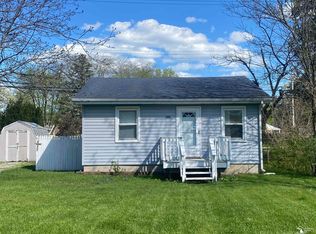 525 Mulhollen Dr, Monroe, MI 48161