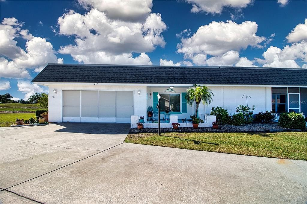 1207 Lakehouse Ct 1207, Sun City Center, FL 33573 Zillow