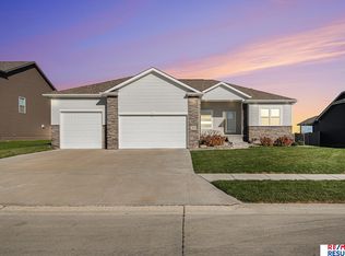 16856 Doreen St, Gretna, NE 68028