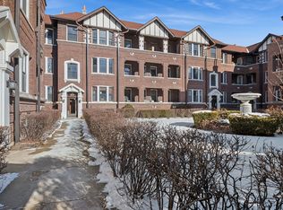 2114 W North Ave APT 2E, Chicago, IL 60647