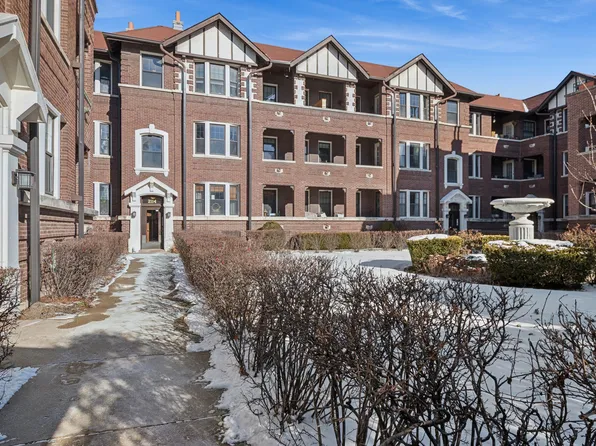 2114 W North Ave APT 2E, Chicago, IL 60647