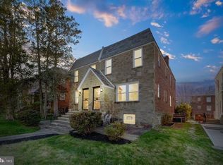 935 E Slocum St, Philadelphia, PA 19150