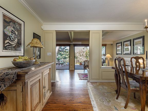 3rd image of 420 Sand Hill Cir