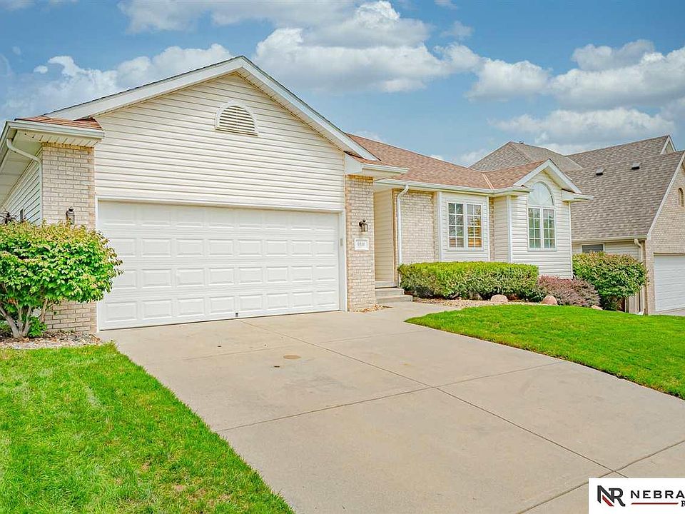 2nd image of 8040 Abigail Dr