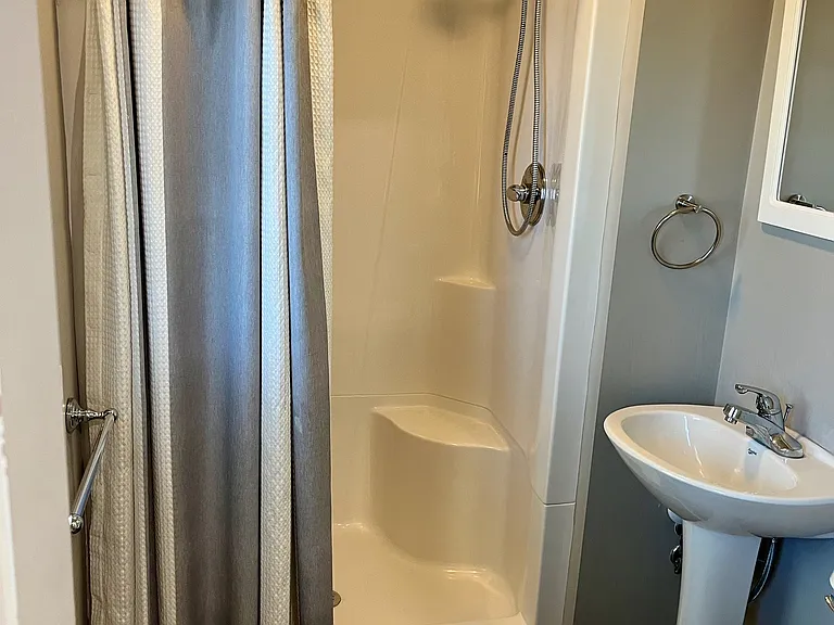 1021 Cleveland Ave — Photo 10