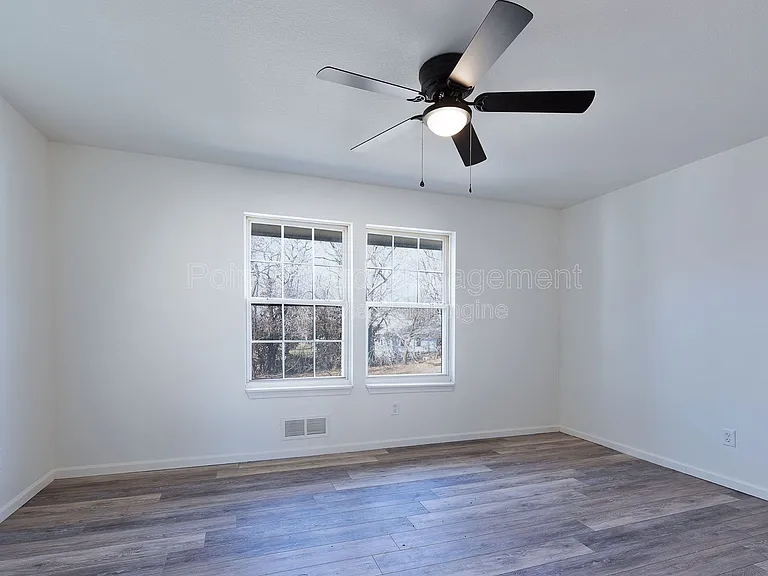 955 S Leroy St #6 — Photo 13