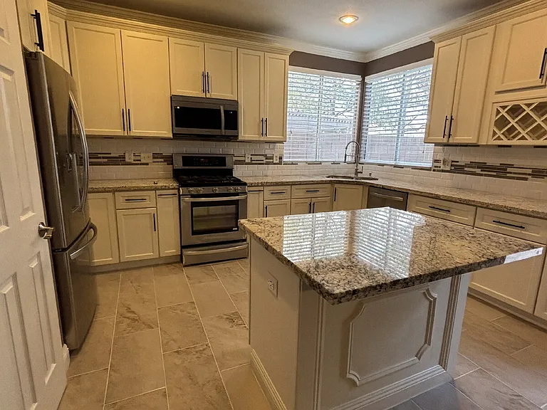6848 Baby Jade Ct — Photo 12
