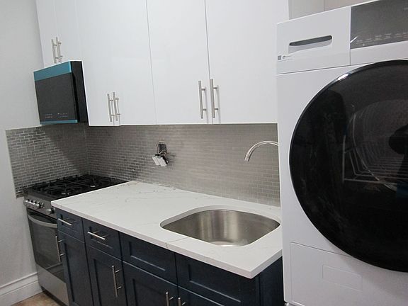 2nd image of 122 Fenimore St #D5