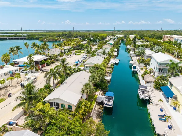 30 Calle Uno, East Rockland Key, FL 33040