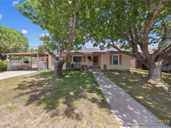 1007 W Avenue A, Lampasas, TX 76550