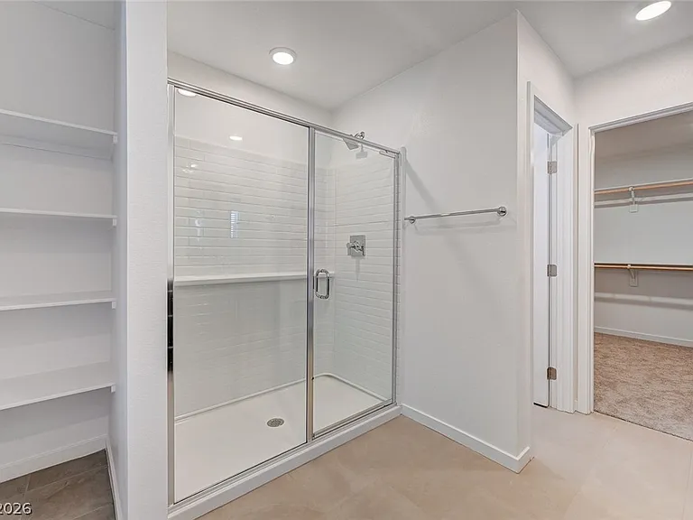 324 Lupton Ave — Photo 46