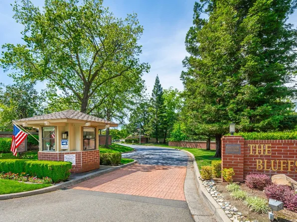 8895 Bluff Ln, Fair Oaks, CA 95628