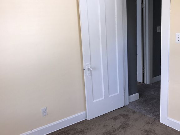 5th image of 1600 Lauderdale Ave