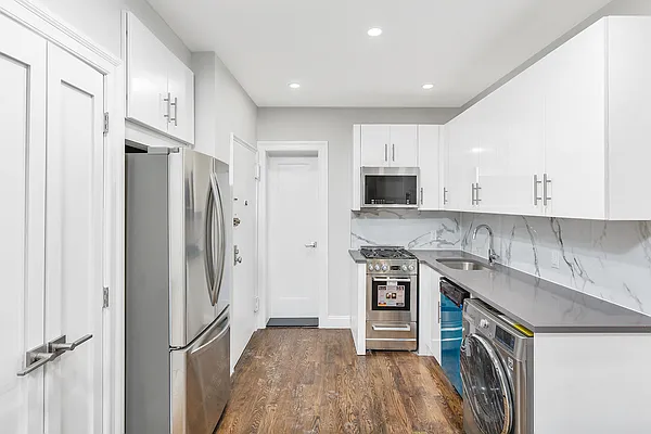 Rented by Tosh Marks Property Group | media 5