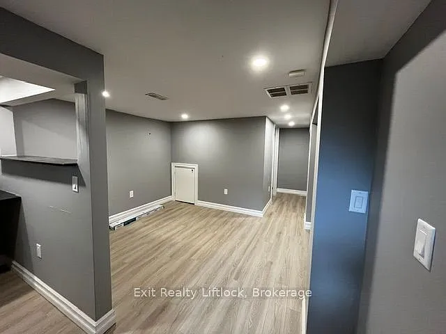 303 Caddy St — Photo 11