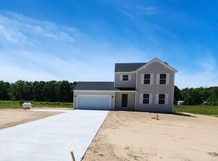 8035 Carlton Creek Ln, Rothbury, MI 49452