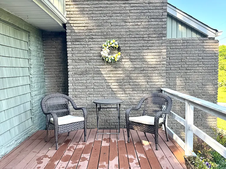 1115 Henrietta Dr — Photo 7