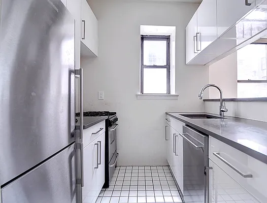 Rented by Urbane Brokerage | media 13