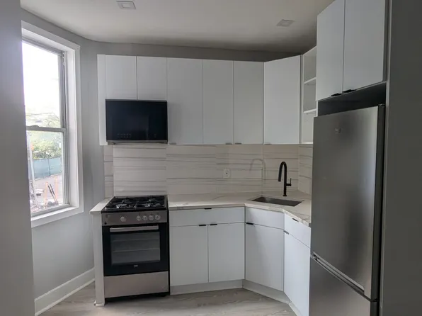 88 Wallis Ave #12E, Jersey City, NJ 07306