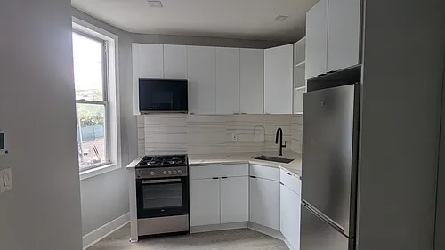 88 Wallis Ave #12E Photo 1 88 Wallis Ave #12E Photo 1