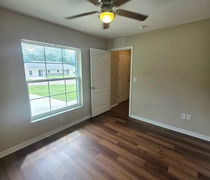 9096 N Peachtree Way — Photo 10