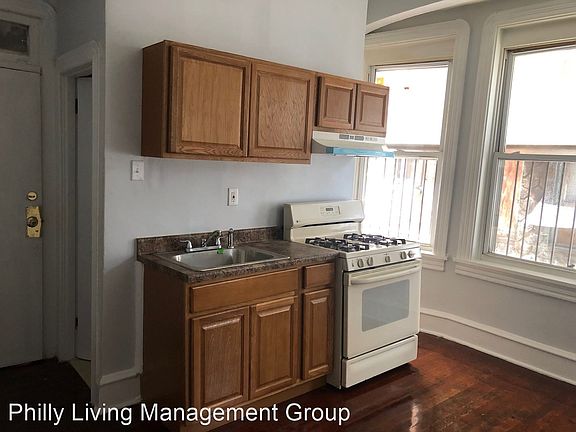 3rd image of 1228 W Allegheny Ave #2