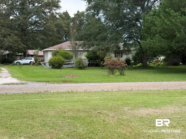9858 Mose Cir, Theodore, AL 36582