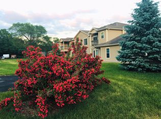 325 Henry Dr APT 5, Portage, WI 53901