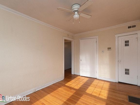3rd image of 1202 W Wellington Ave #Ua3