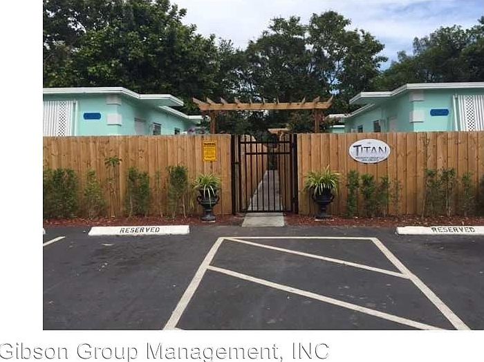1st image of 426 NW 14th Ave APT 1