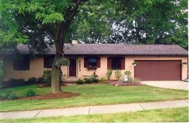 3319 Butternut Dr photo 1