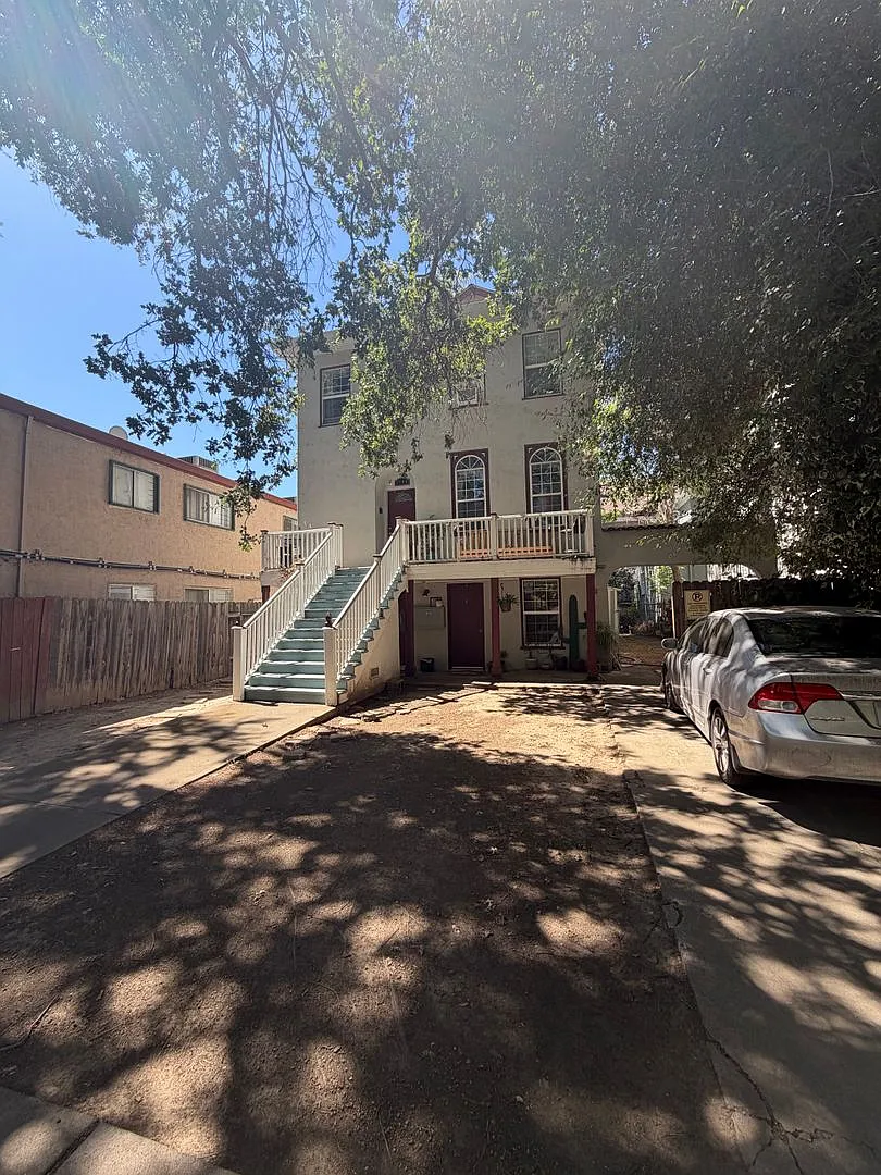1706 H Street — Photo 3