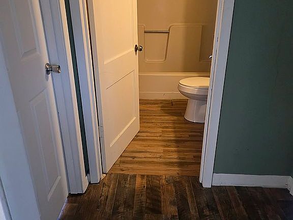 5th image of 533 Highland Ave