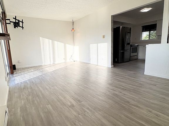 5th image of 131 NE 56th St #A