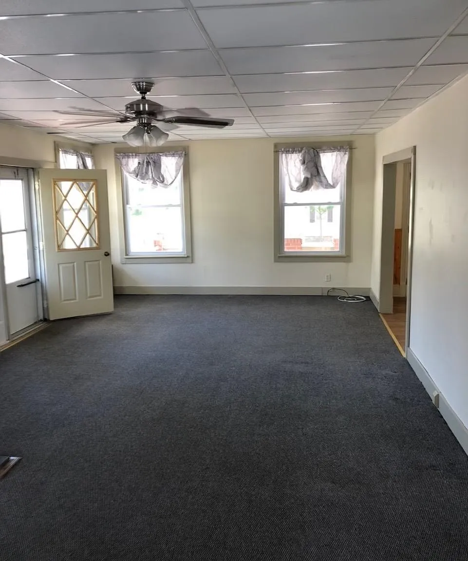 3 bed, 1.5 bath, 1800 sqft, $1,225 — Photo 4